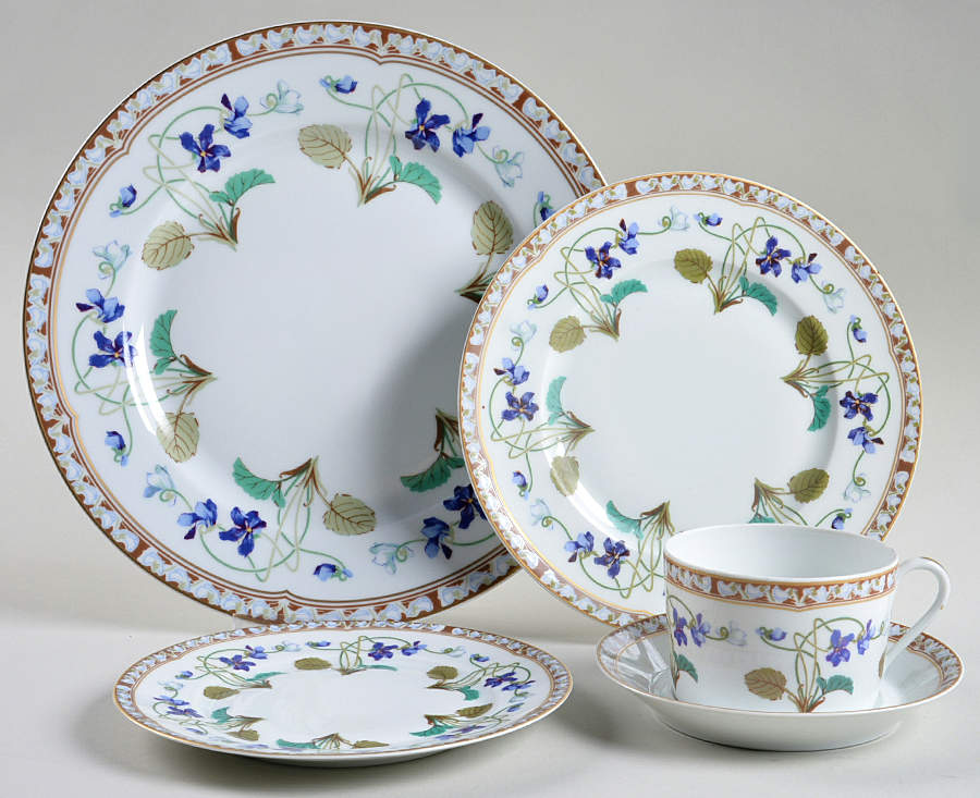 Imperatrice Eugenie 5 Piece Place Setting by Haviland-1
