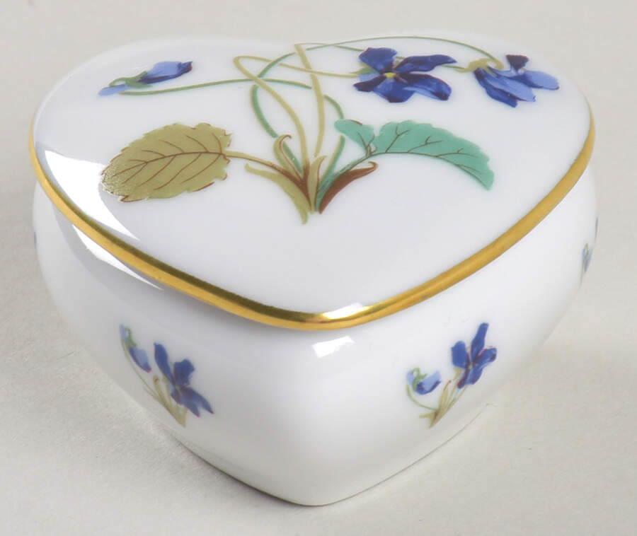 Imperatrice Eugenie Heart Shape Box & Lid by Haviland-1