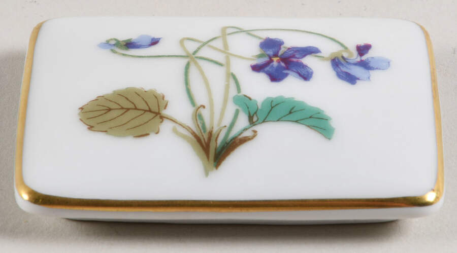 Imperatrice Eugenie Lid for Rectangular Box by Haviland-1