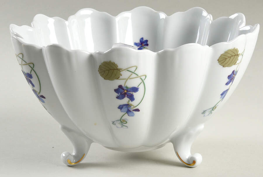 Imperatrice Eugenie 8" Footed Bowl by Haviland-1