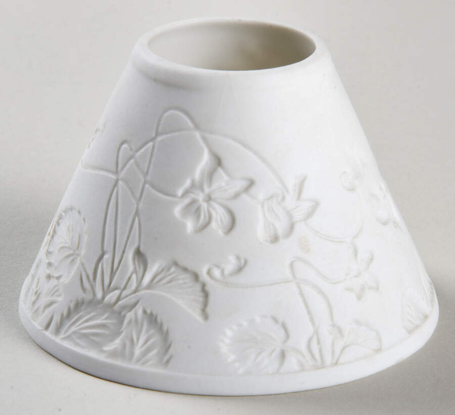 Imperatrice Eugenie Lithophane Candle Votive Globe by Haviland-1