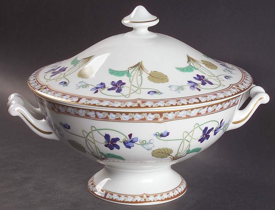 Imperatrice Eugenie Tureen & Lid by Haviland-1