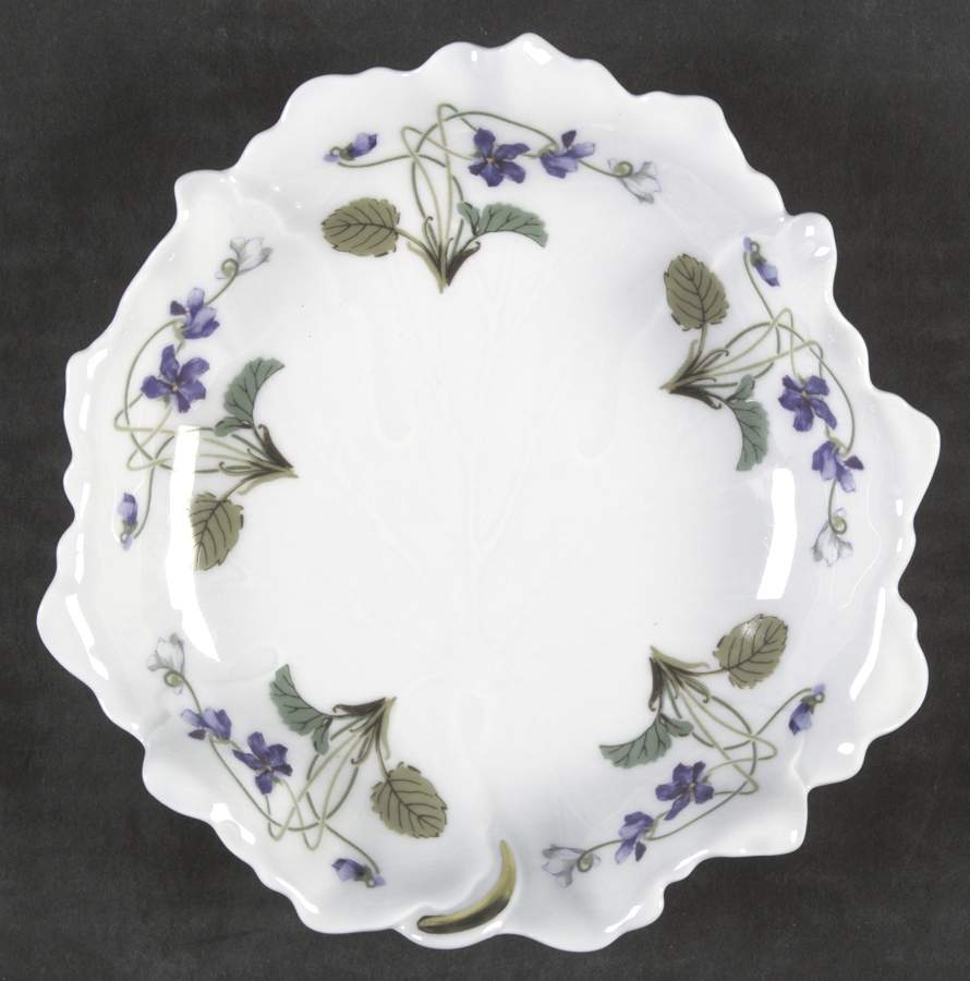 Imperatrice Eugenie Small Leaf Dish by Haviland-1