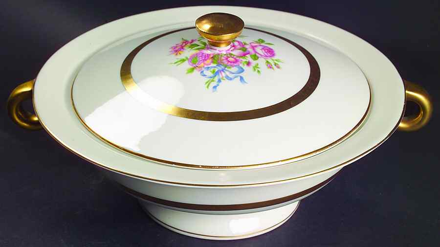 Kenmore Round Covered Vegetable by Haviland-1