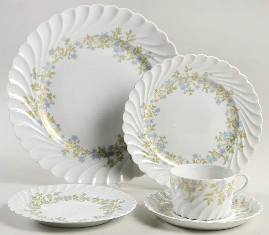 Lacelle 5 Piece Place Setting by Haviland-1