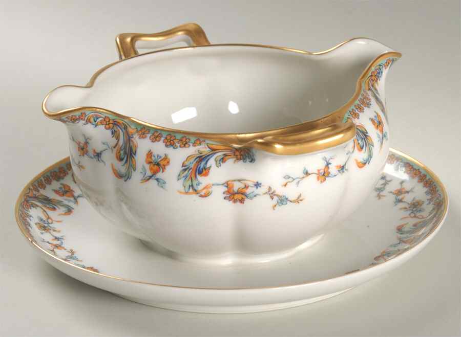 Lafayette Gravy Boat with Attached Underplate by Haviland-1