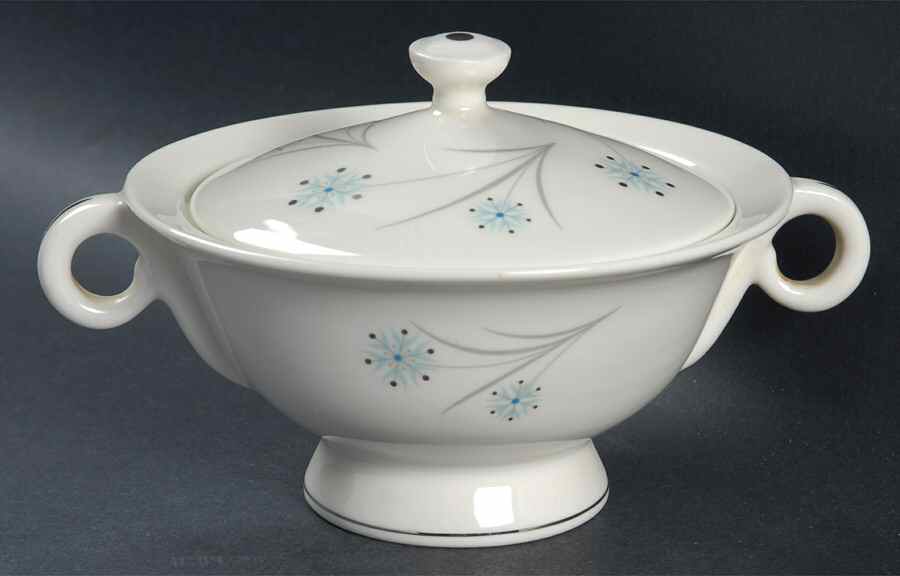 Lido Sugar Bowl & Lid by Haviland-1