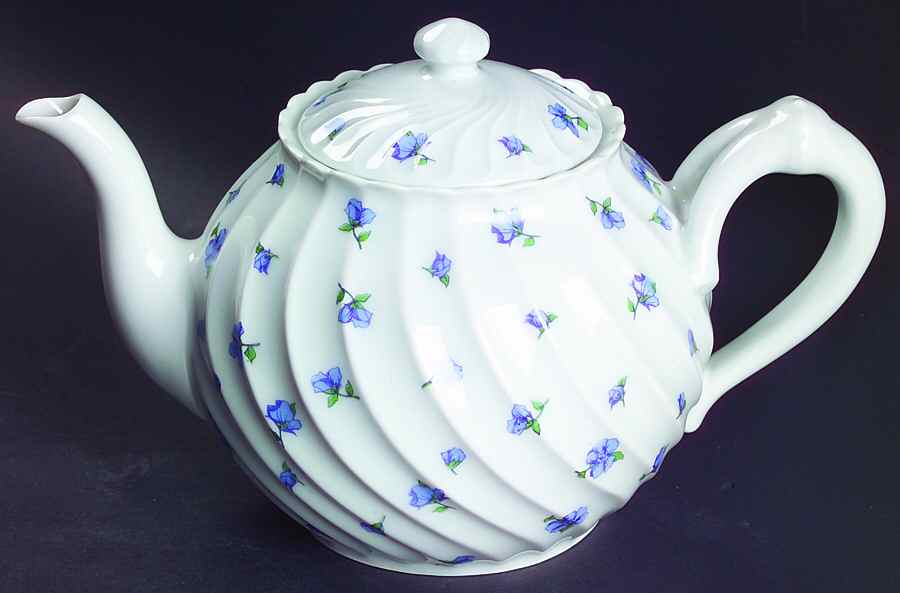 Linette Teapot & Lid by Haviland-1