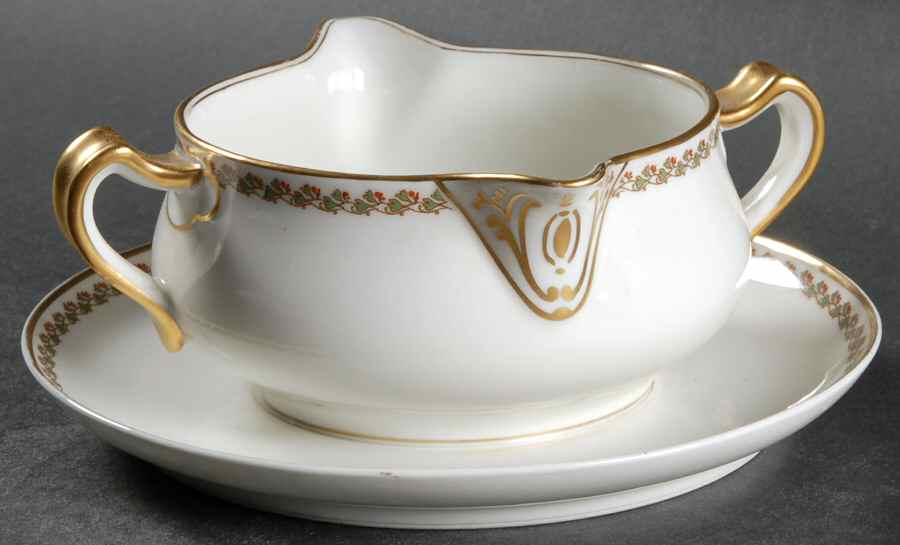 Lisbon Gravy Boat with Attached Underplate by Haviland-1