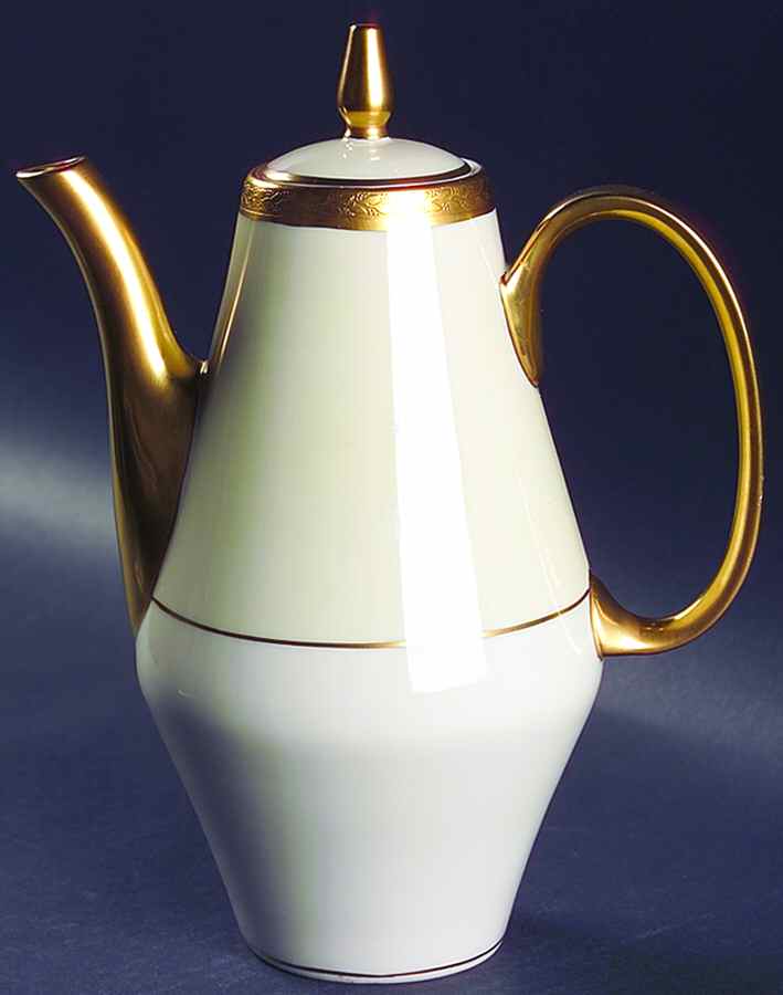 Madison (New York) Coffee Pot & Lid by Haviland-1