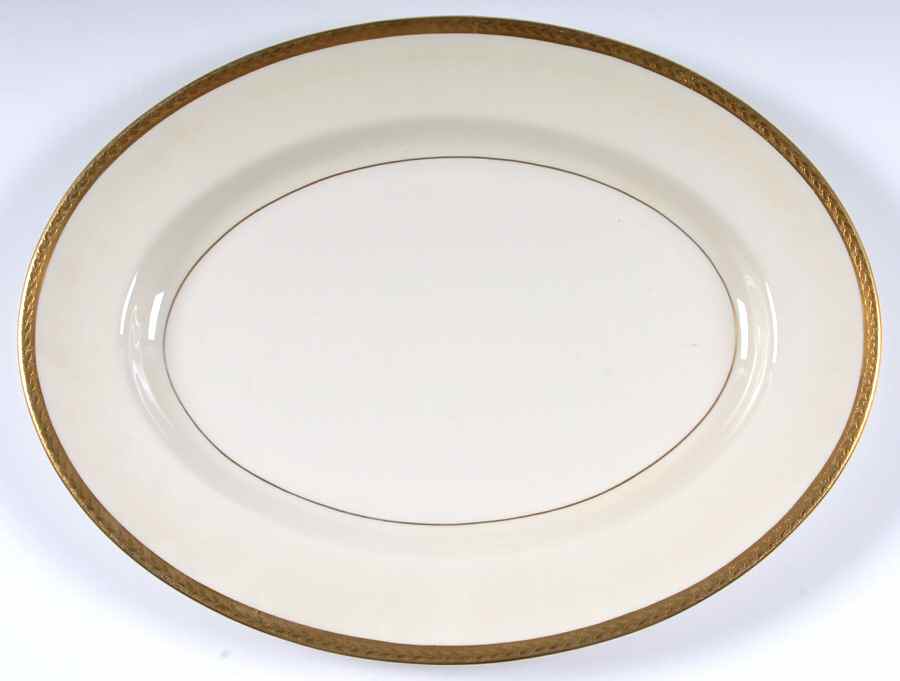 Madison (New York) 15" Oval Serving Platter by Haviland-1