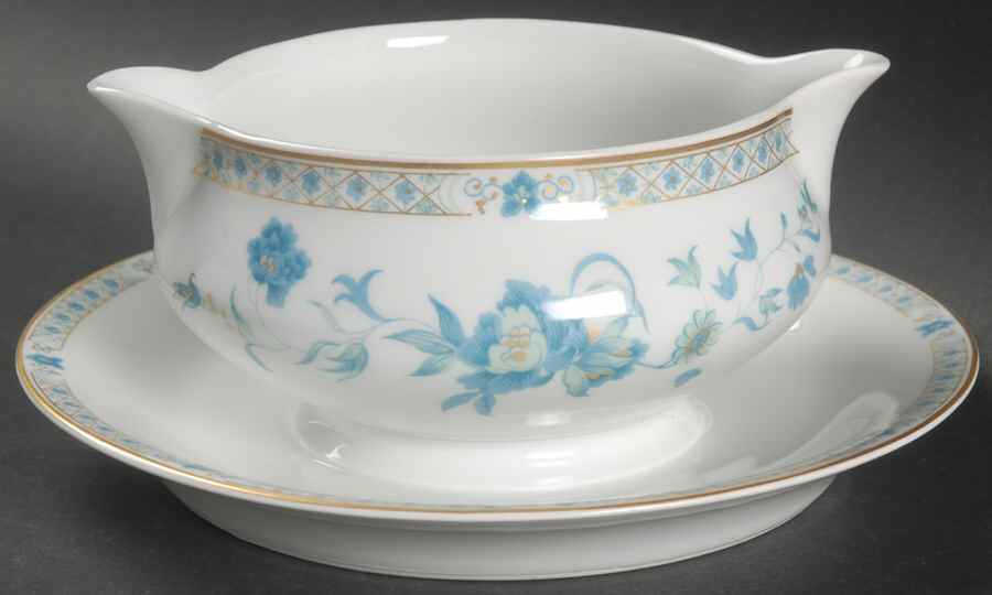 Marie Louise Gravy Boat with Attached Underplate by Haviland-1