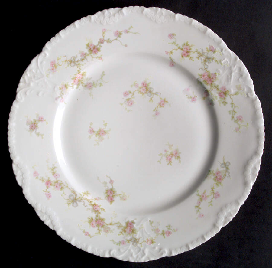 Marie (Scattered Flowers) Dinner Plate by Haviland-1