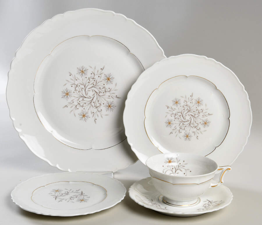 Marnelle 40 Piece Estate Set by Haviland-1