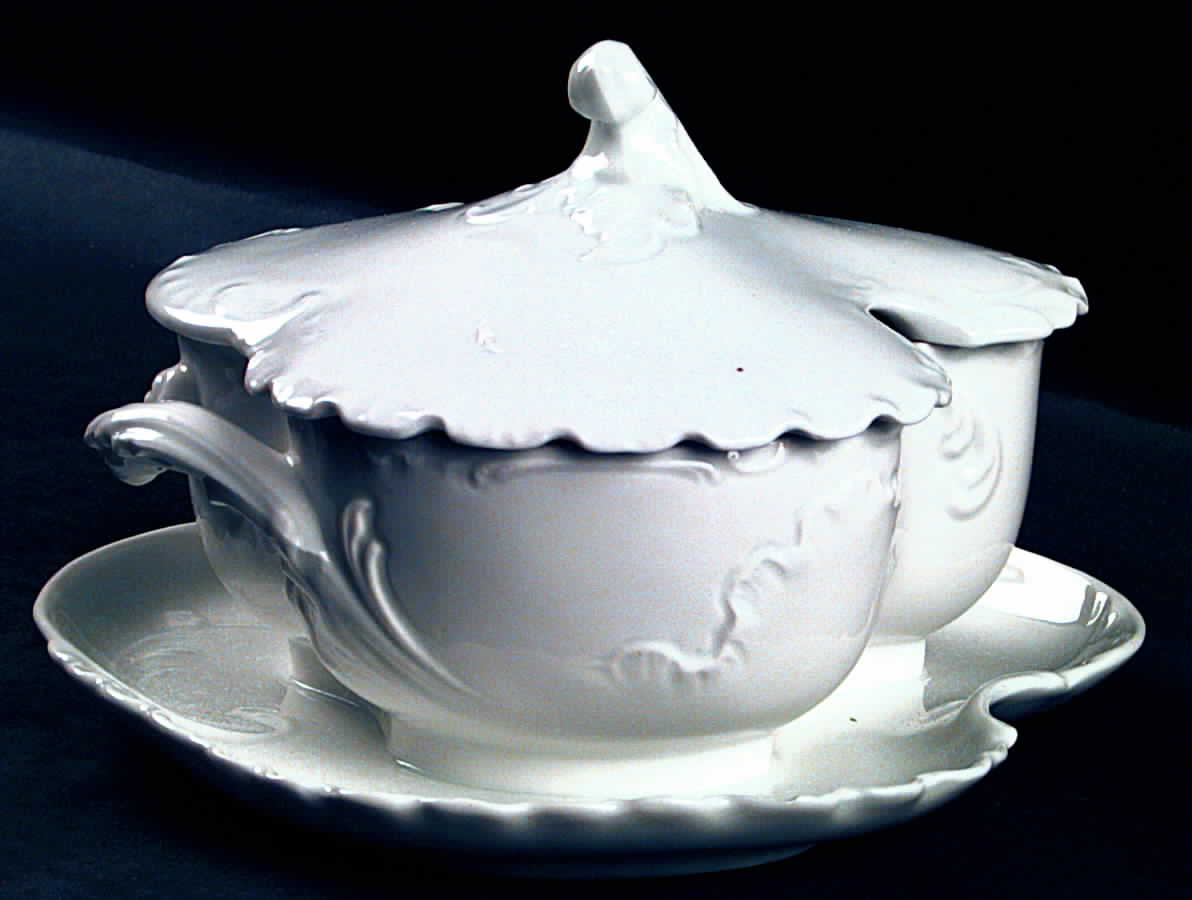 Marseille (All White) Gravy Boat w/Attached Underplate & Lid by Haviland-1