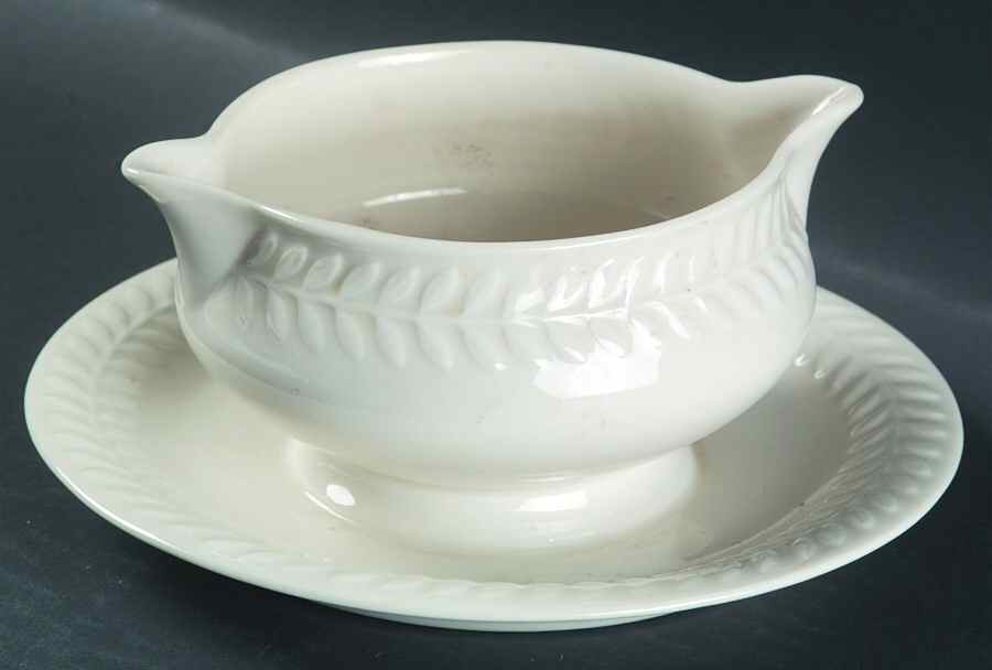 Mt. Vernon (NY, Regents Park) Gravy Boat with Attached Underplate by Haviland-1