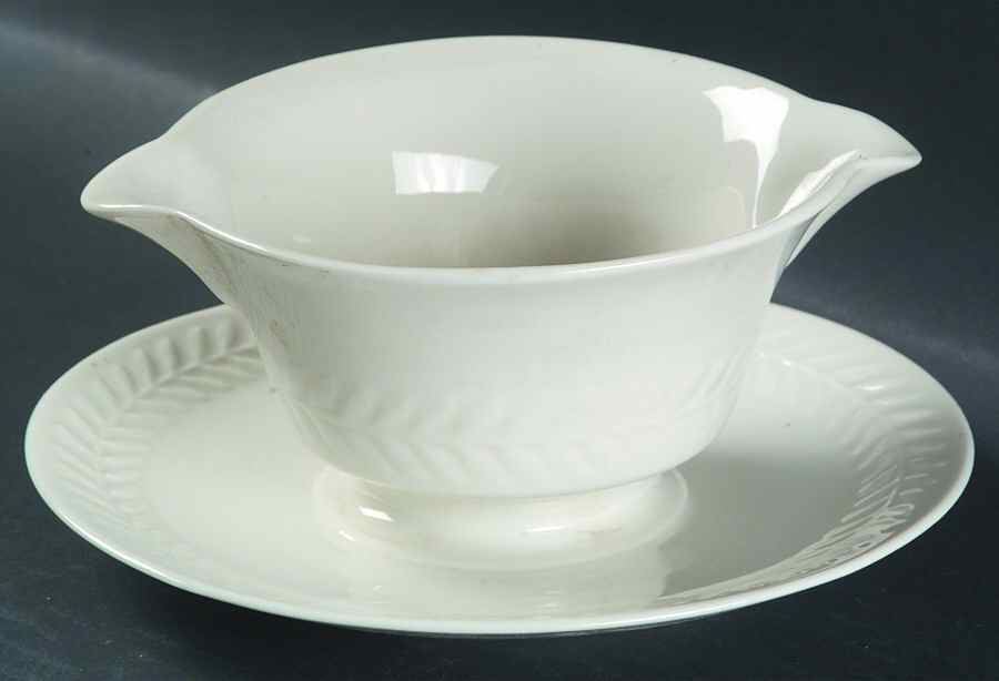 Mt. Vernon (NY, Regents Park) Gravy Boat with Attached Underplate by Haviland-1