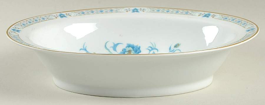 Nankin 9" Oval Vegetable Bowl by Haviland-1