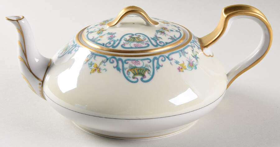 Noinville Teapot & Lid by Haviland-1