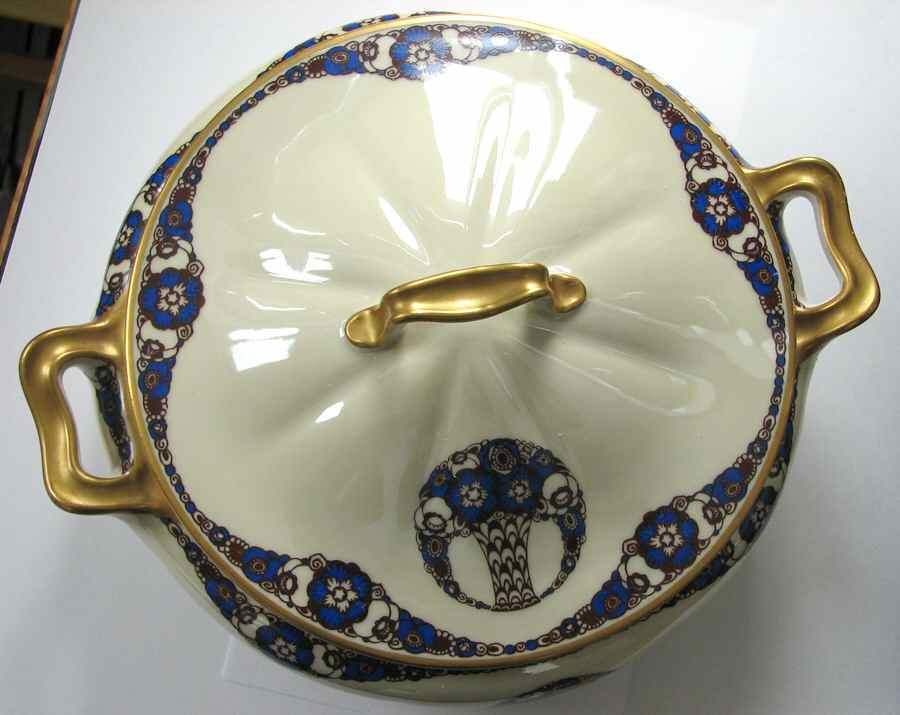 Parisien Round Covered Vegetable by Haviland-1