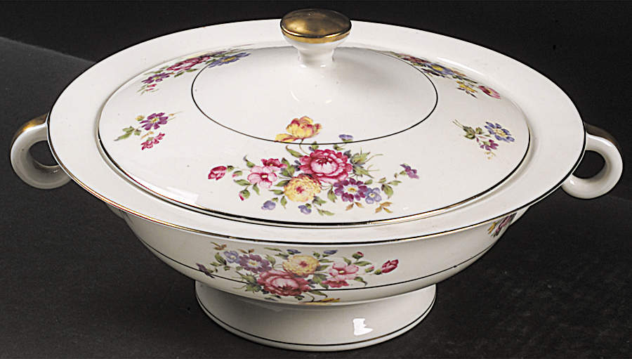 Pasadena Round Covered Vegetable by Haviland-1