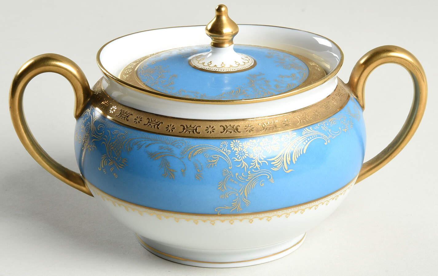 Pompadour Bleu (Powder Blue) Sugar Bowl & Lid by Haviland-1