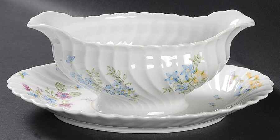Prairie Gravy Boat with Attached Underplate by Haviland-1