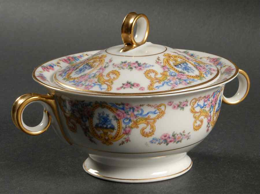Renaissance (Urns of Flowers) Sugar Bowl & Lid by Haviland-1