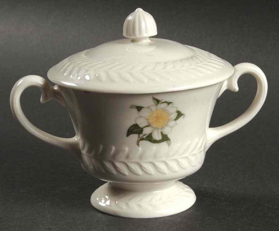 Regents Park Camellia Sugar Bowl & Lid by Haviland-1