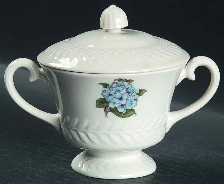 Regents Park Hydrangea Sugar Bowl & Lid by Haviland-1