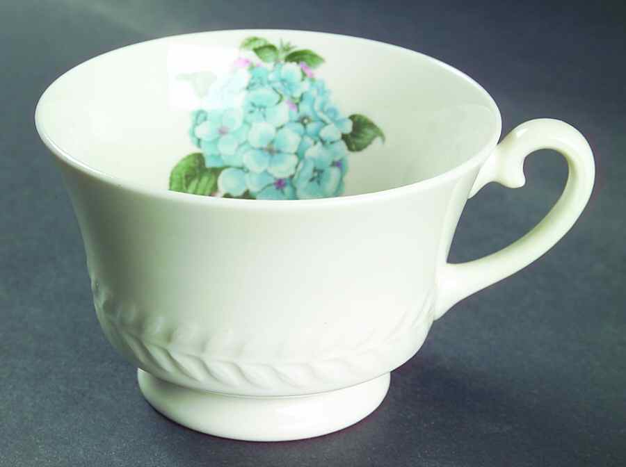 Regents Park Hydrangea Footed Cup by Haviland-1