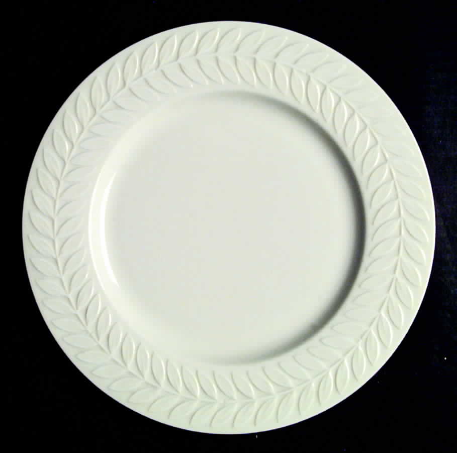 Regents Park White Dinner Plate by Haviland-1