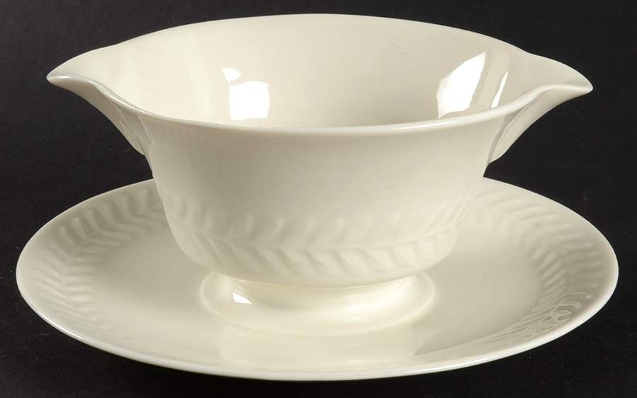Regents Park White Gravy Boat with Attached Underplate by Haviland-1