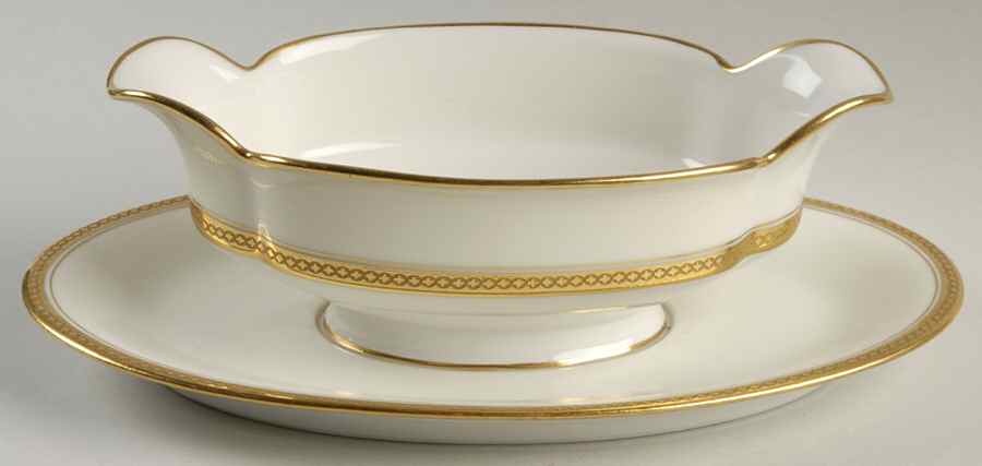 Rochambeau Gravy Boat with Attached Underplate by Haviland-1