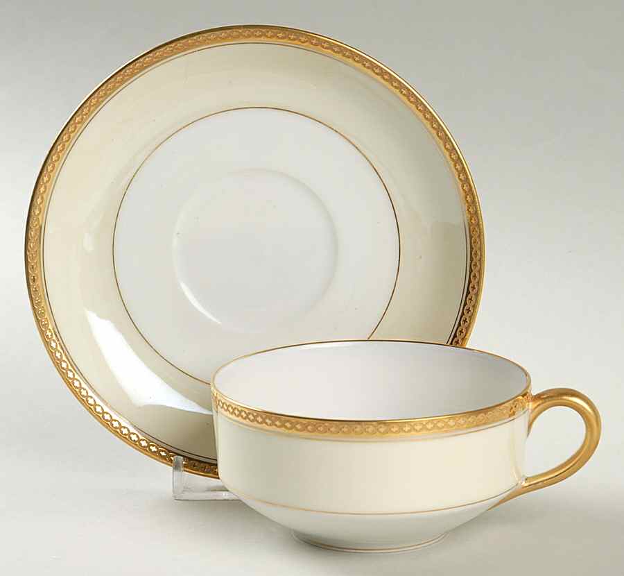 Rochambeau Flat Cup & Saucer Set by Haviland-1
