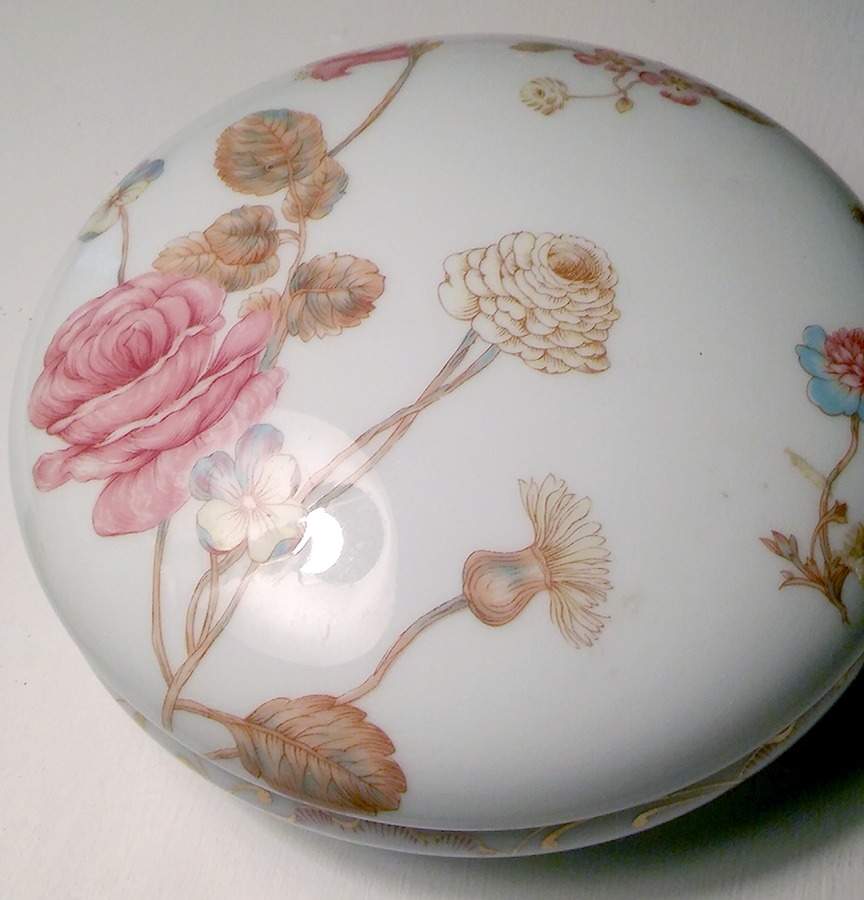 Roses De France 5" Round Box & Lid by Haviland-1
