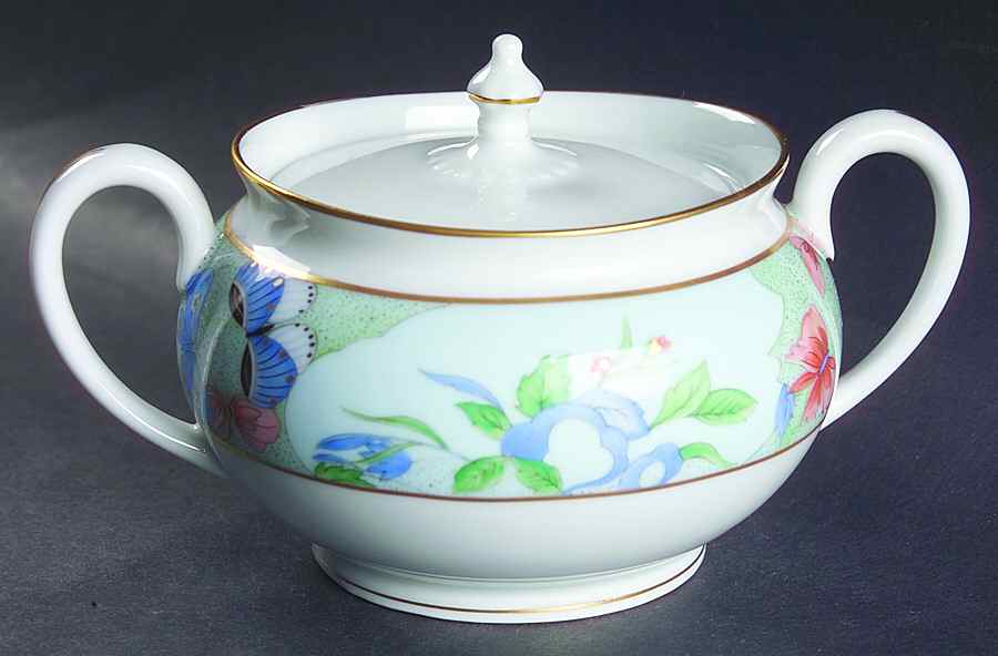 Romantique (White Backgd) Sugar Bowl & Lid by Haviland-1