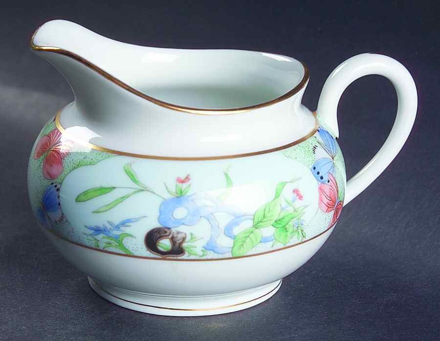 Romantique (White Backgd) Creamer by Haviland-1