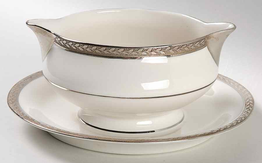Sanford Gravy Boat with Attached Underplate by Haviland-1
