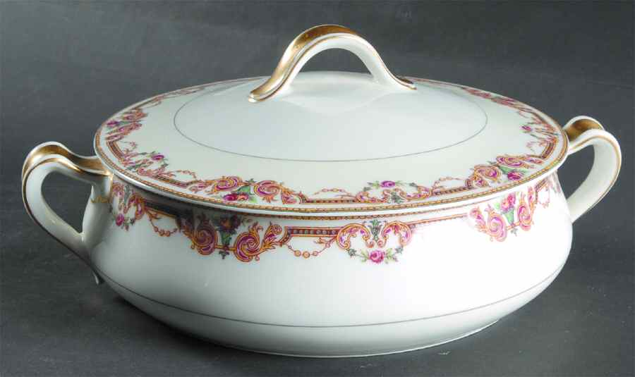 Saratoga  Round Covered Vegetable by Haviland-1