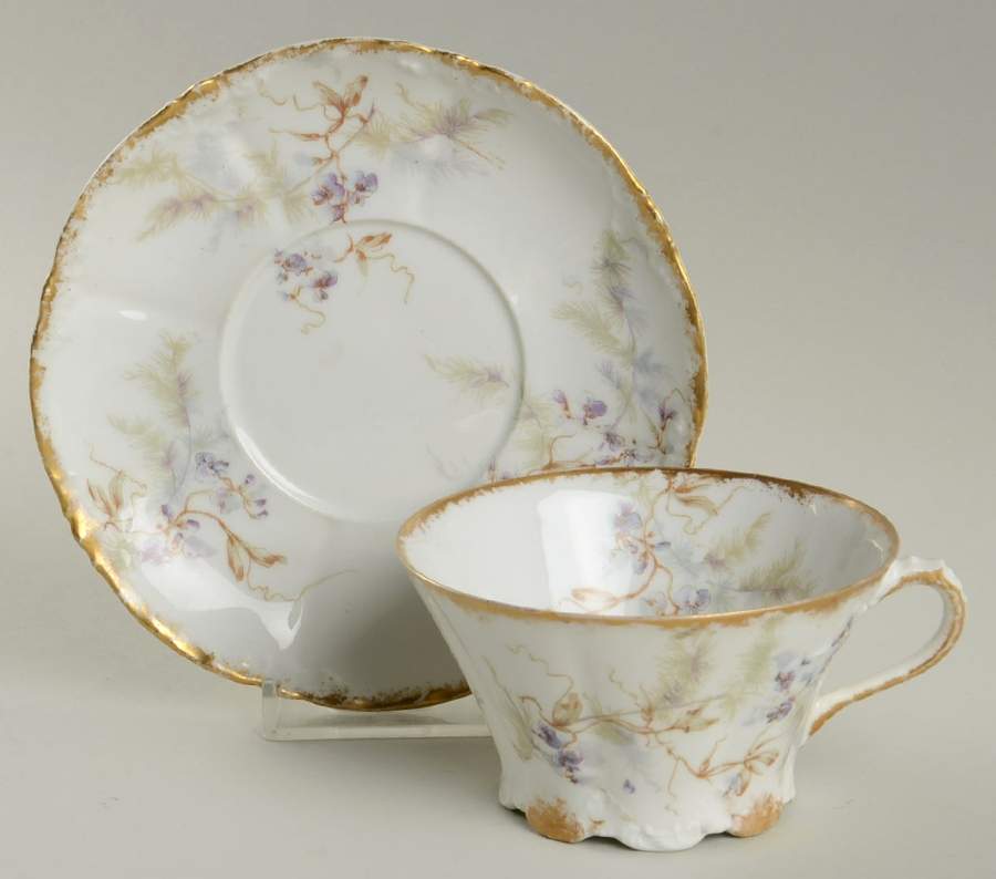 Schleiger 1026b Flat Cup & Saucer Set by Haviland-1