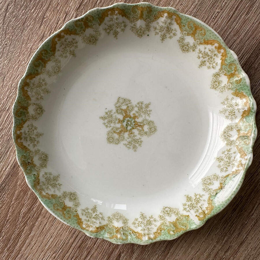 Schleiger 1061 Coupe Luncheon Plate by Haviland-1
