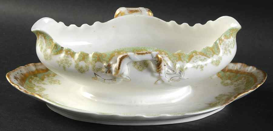 Schleiger 1061 Gravy Boat with Attached Underplate by Haviland-1