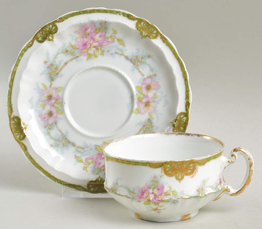 Schleiger 1067a Flat Cup & Saucer Set by Haviland-1