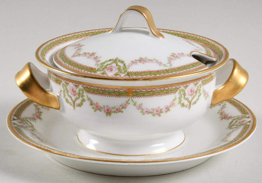 Schleiger 1073A Sauce Boat with Attached Underplate & Lid by Haviland-1