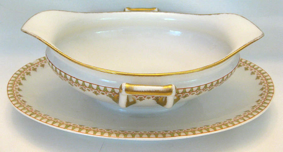 Schleiger 1091 Gravy Boat with Attached Underplate by Haviland-1