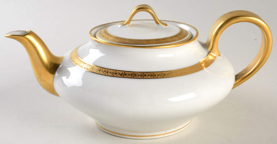 Schleiger 1106 Teapot & Lid by Haviland-1