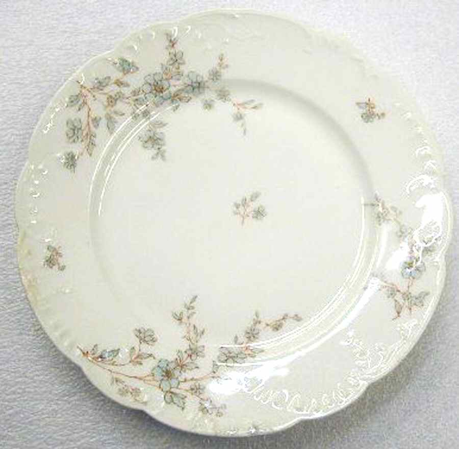 Schleiger 1156 Dinner Plate by Haviland-1