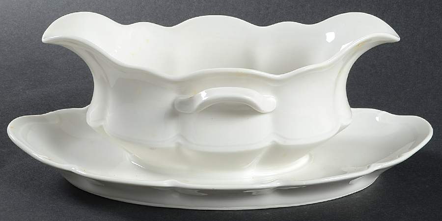 Schleiger 125 Gravy Boat with Attached Underplate by Haviland-1