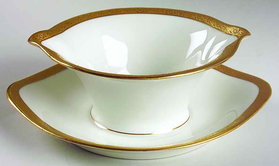 Schleiger 1266 Gravy Boat with Attached Underplate by Haviland-1